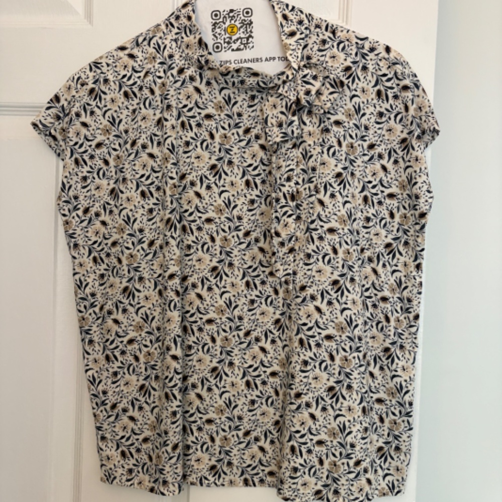 Ann Taylor Factory Floral Cap Sleeve Blouse XS